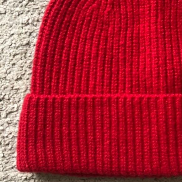 GAP Beanie. - Picture 2 of 2